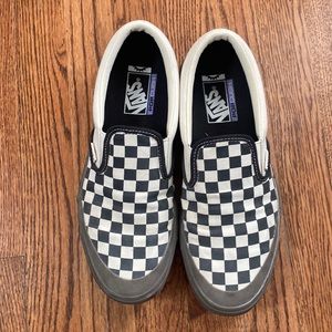 Checkers vans classic slip on